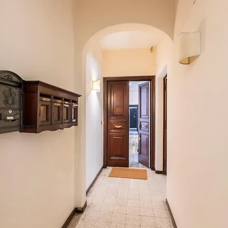 Residenza Vaticano By Hili