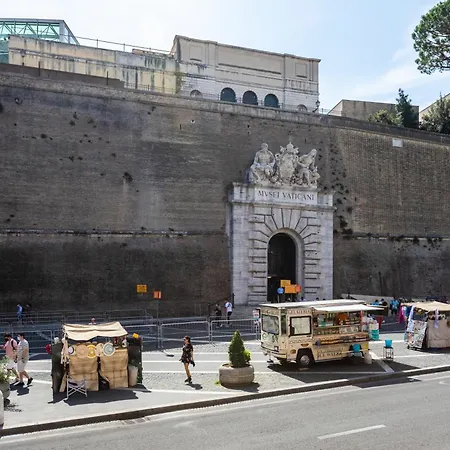 Residenza Vaticano By Hili